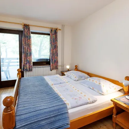 Dominika Stros Apartment *