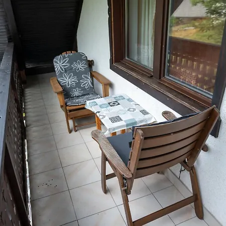 Apartament Dominika Stros *