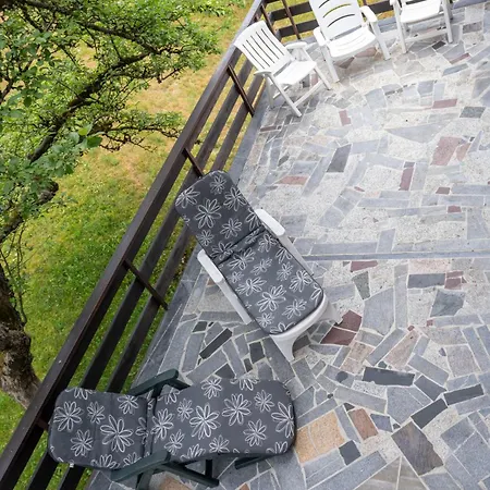 Dominika Stros Apartment *