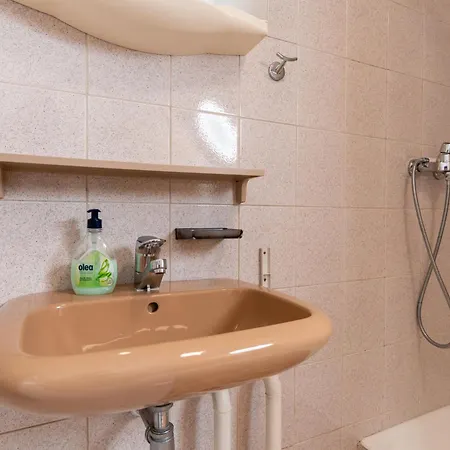 Dominika Stros Apartment *