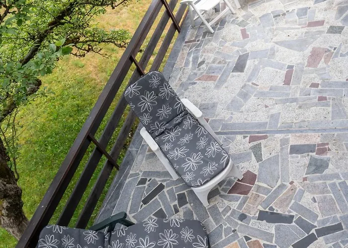 Dominika Stros Lejlighed *