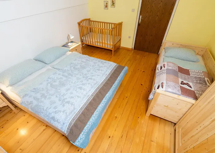 Dominika Stros Lejlighed